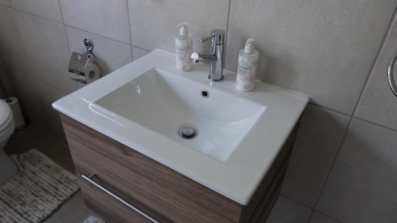 Settle Inn Self Catering Units Colchester Zewnętrze zdjęcie