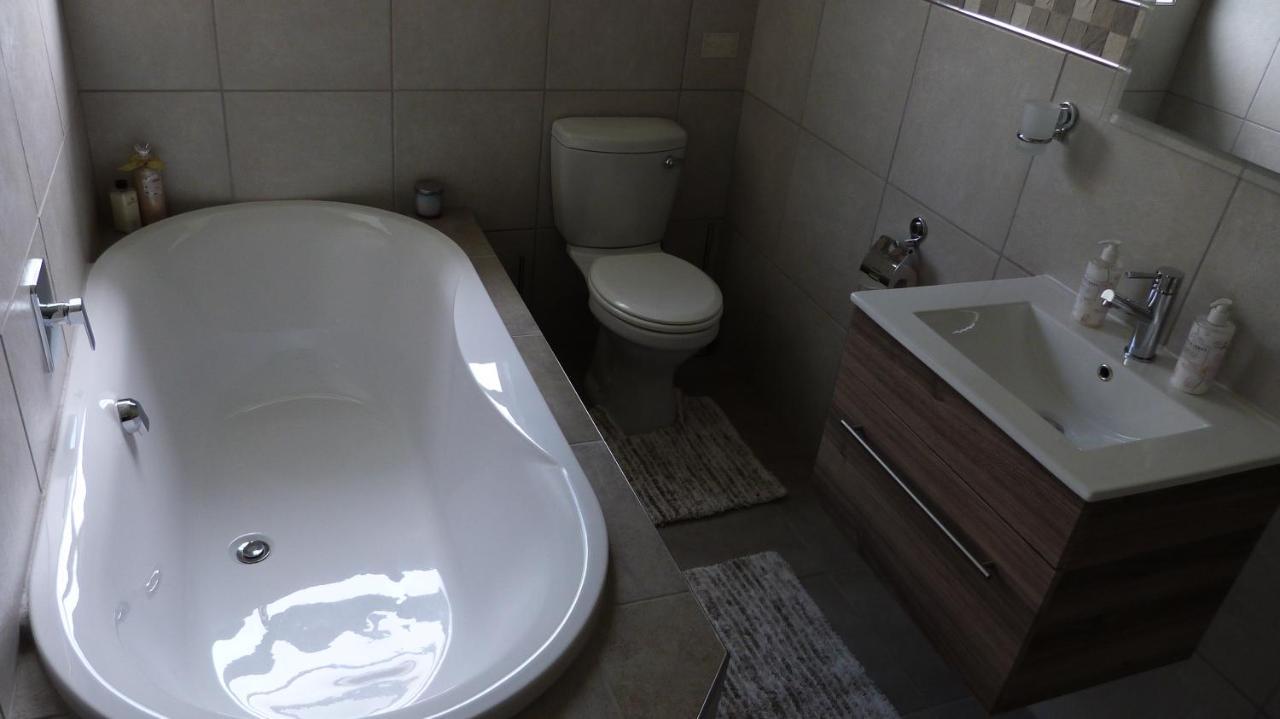 Settle Inn Self Catering Units Colchester Zewnętrze zdjęcie
