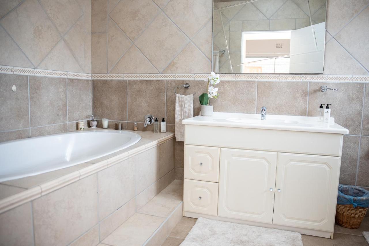 Settle Inn Self Catering Units Colchester Zewnętrze zdjęcie